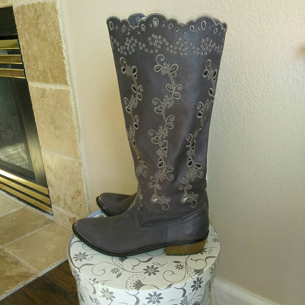 LUCKY BRAND 7.0 MEDIUM BUTTER SOFT COWGIRL BOOTS